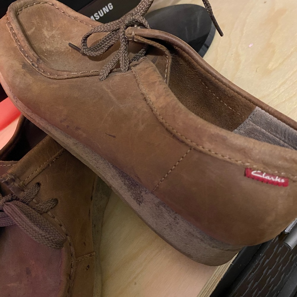 Used low Clarks - Picture 3 of 3